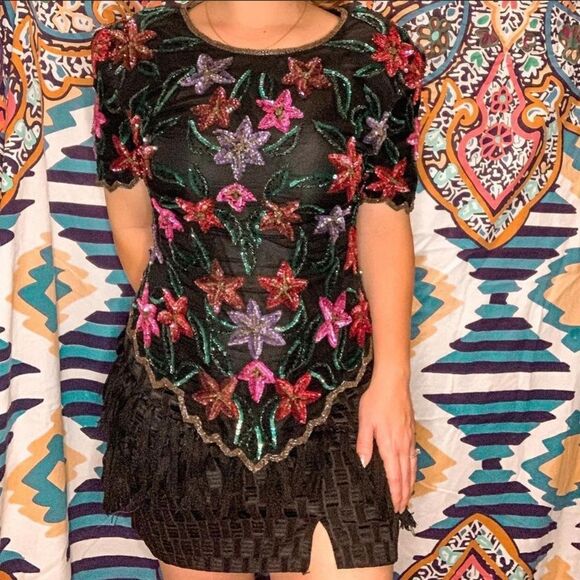 beaded blouse + scalloped trim~ - Picture 3 of 4